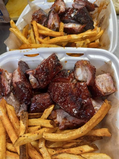 broncos western bbq reviews|bronco billie brooklyn ohio.